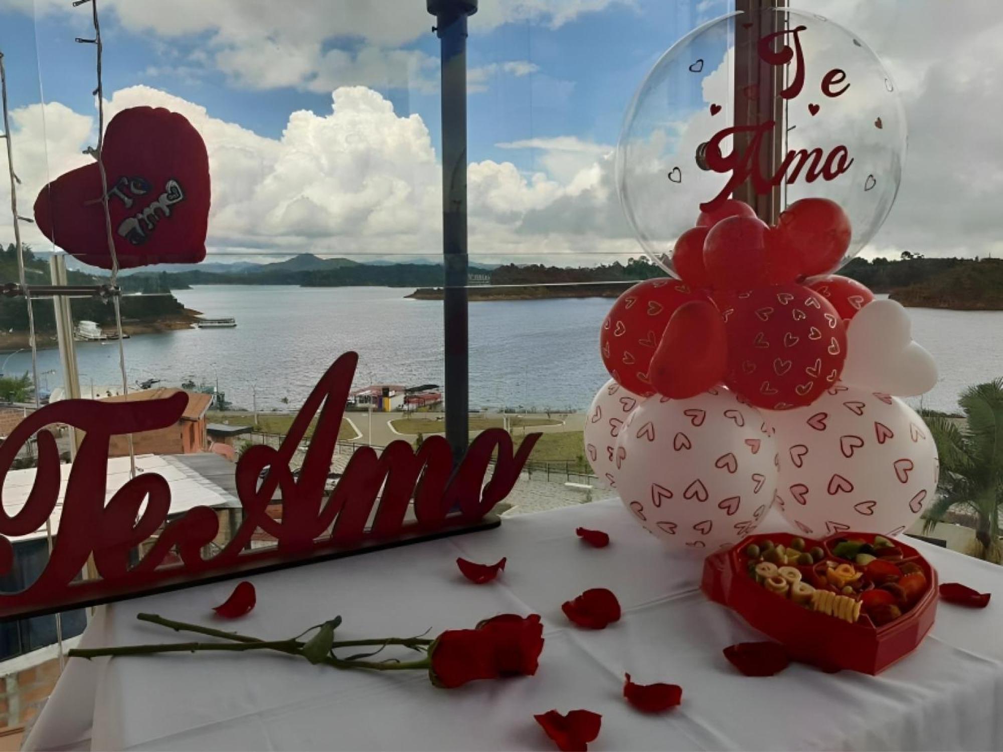 Hotel Guatatur Guatapé 외부 사진