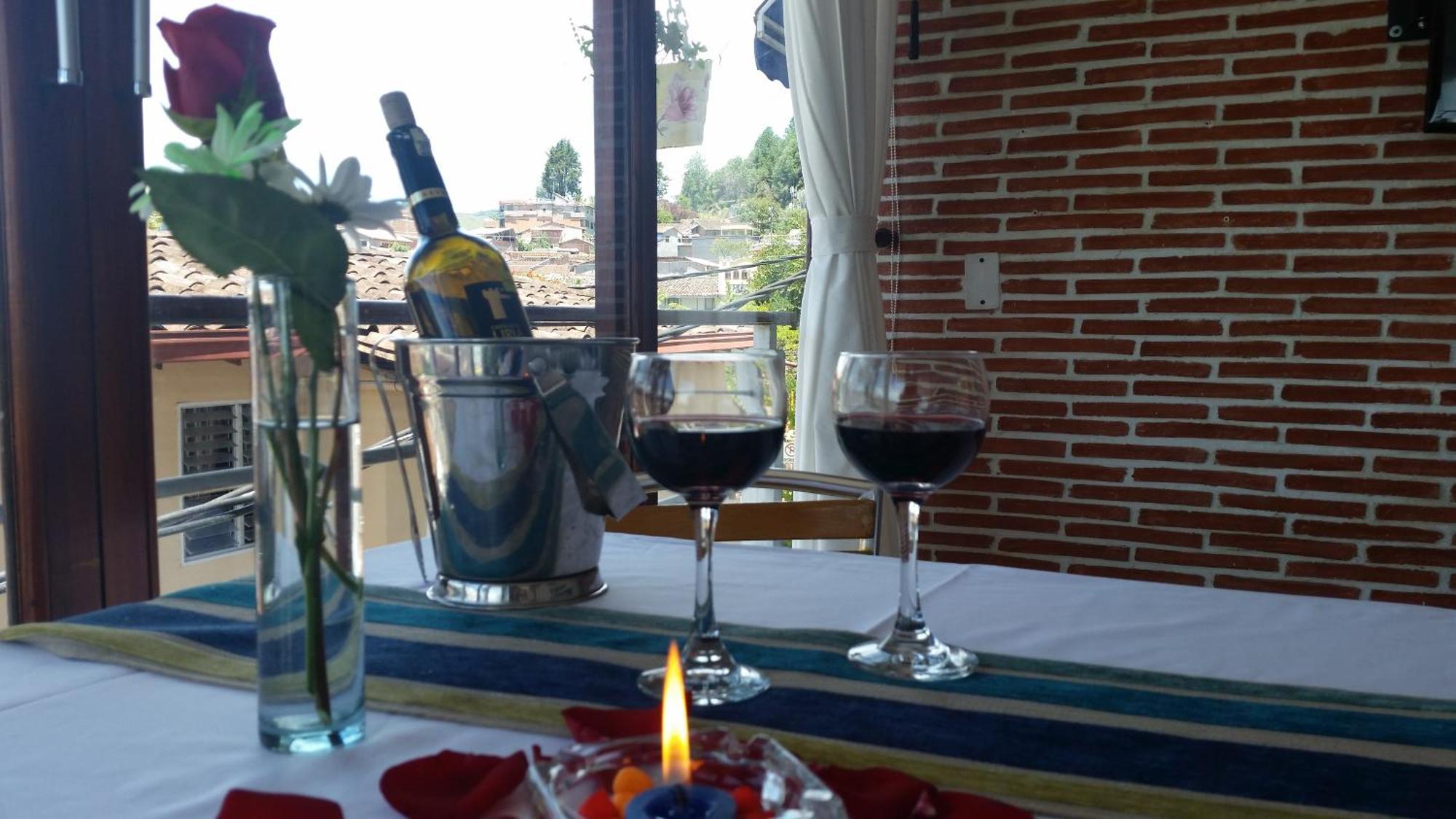 Hotel Guatatur Guatapé 외부 사진